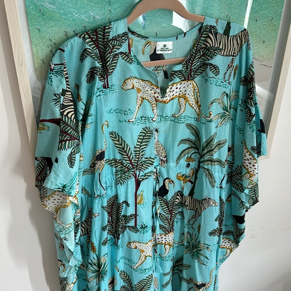 Kaftan dress perfect for the beach one size never worn - Picture 3 of 3
